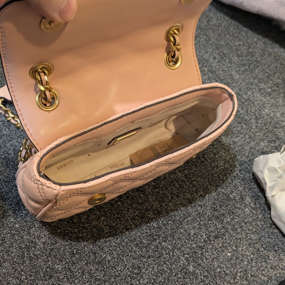 Brand New Guess Purse - Picture 7 of 11